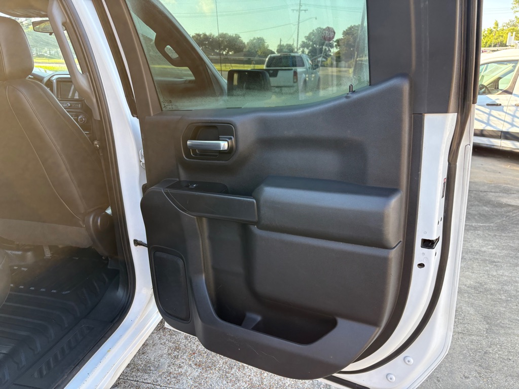 Photo 13 of this CHEVROLET SILVERADO 1500