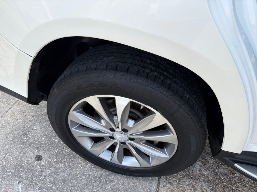 Photo 19 of this MERCEDES-BENZ GL