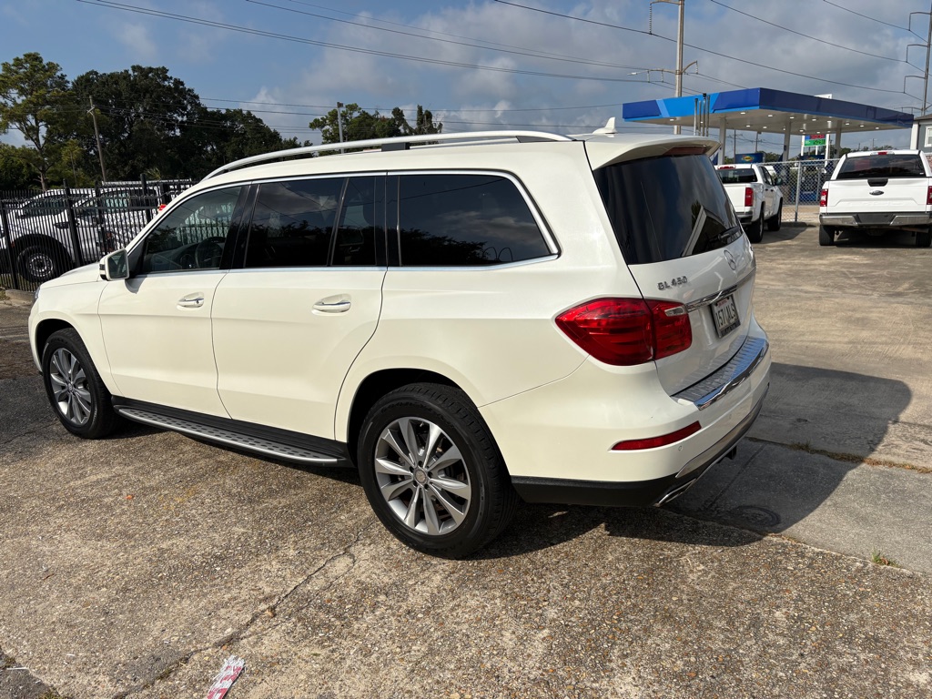 Photo 6 of this MERCEDES-BENZ GL