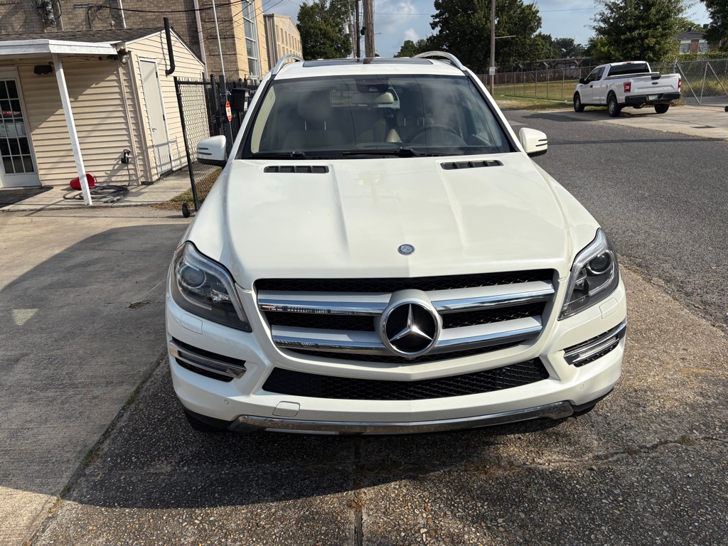 Photo 3 of this MERCEDES-BENZ GL