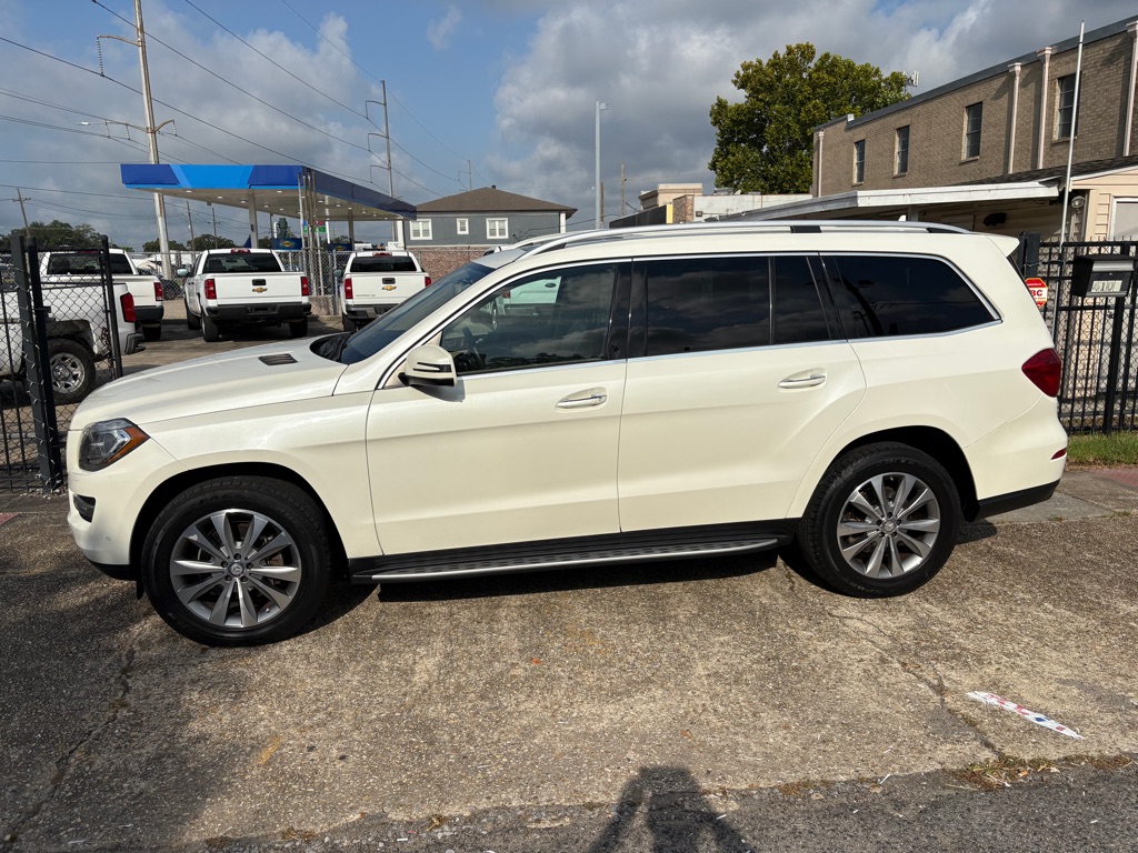 Photo 5 of this MERCEDES-BENZ GL