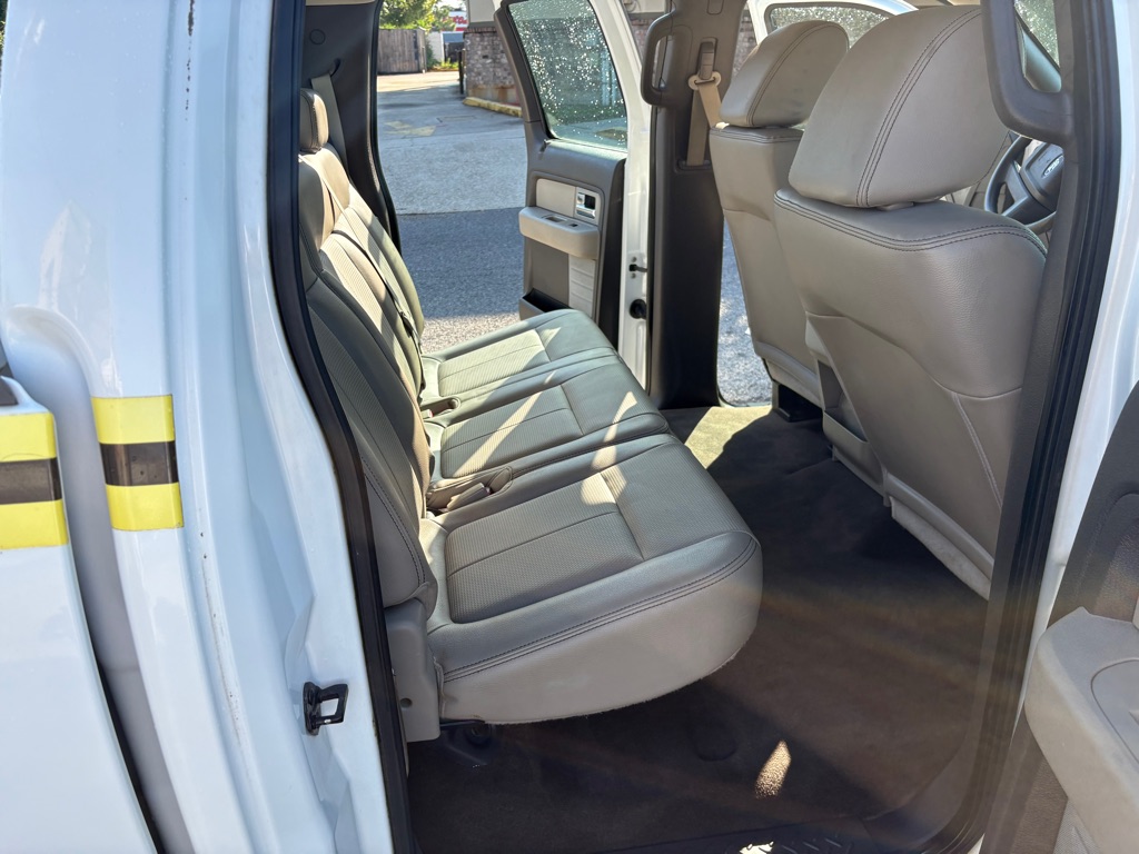 Photo 14 of this FORD F150