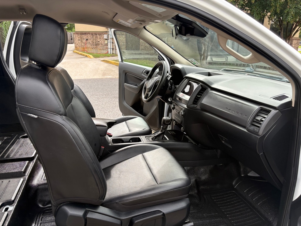 Photo 16 of this FORD RANGER