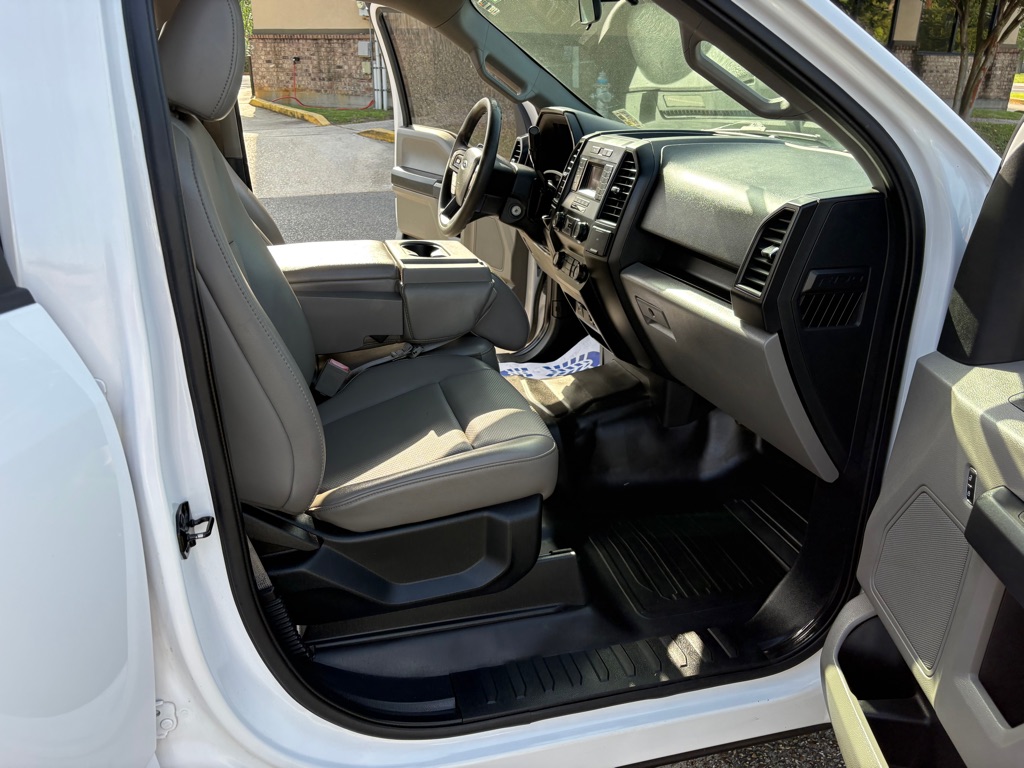 Photo 16 of this FORD F150