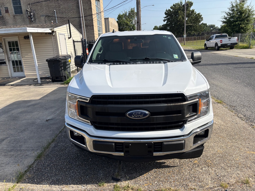 Photo 3 of this FORD F150