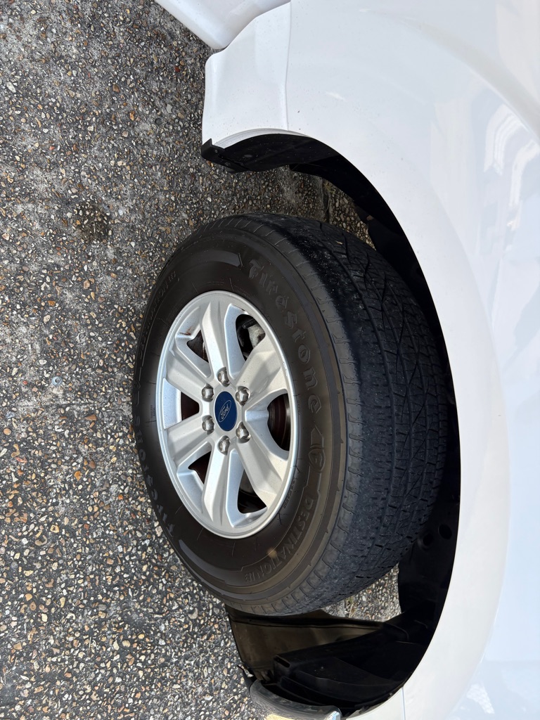 Photo 18 of this FORD F150