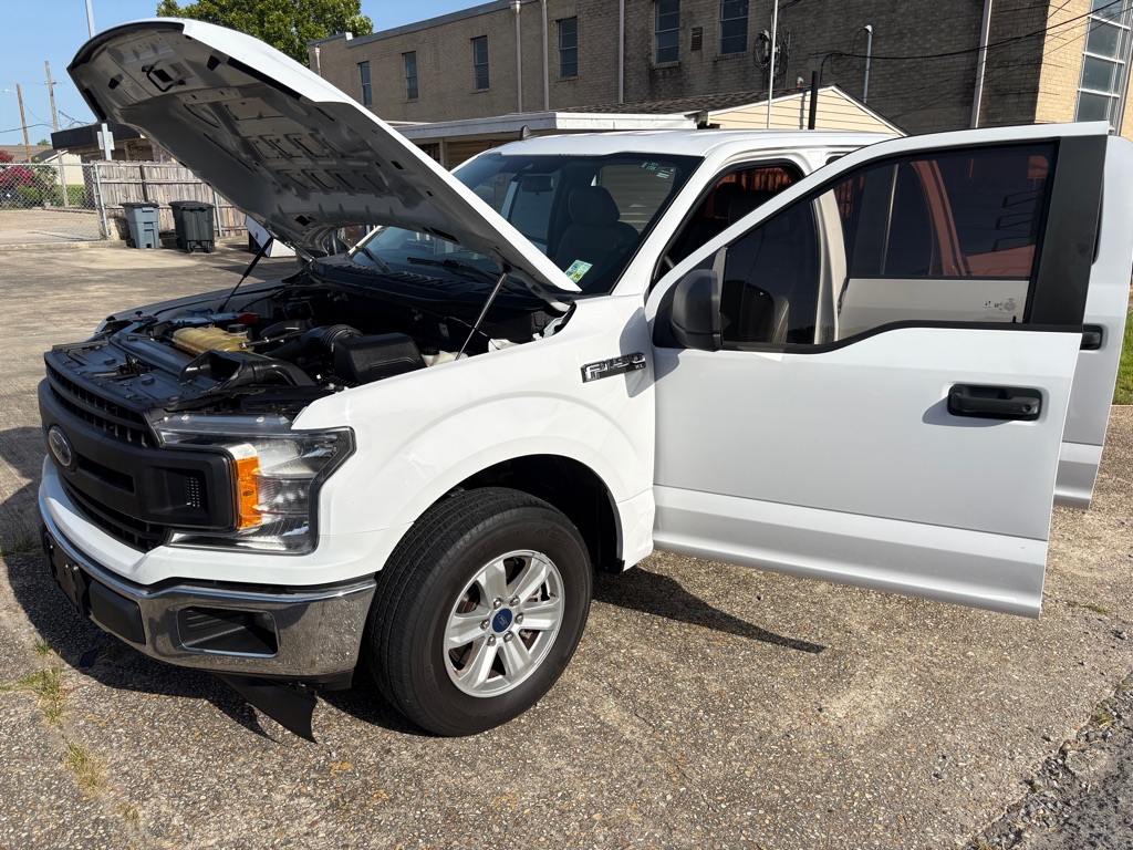 Photo 25 of this FORD F150