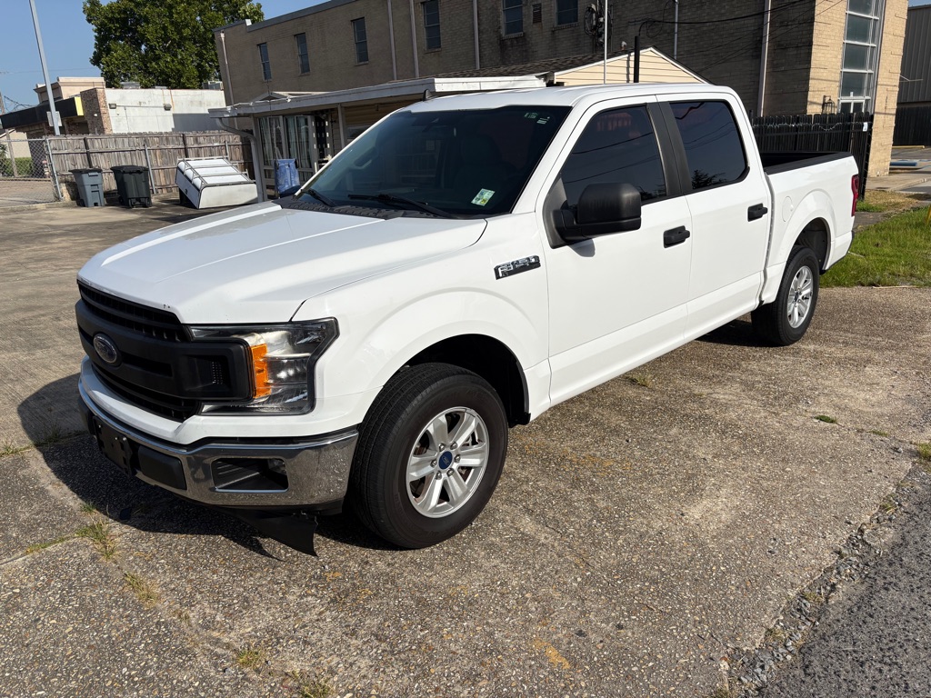 Photo 4 of this FORD F150