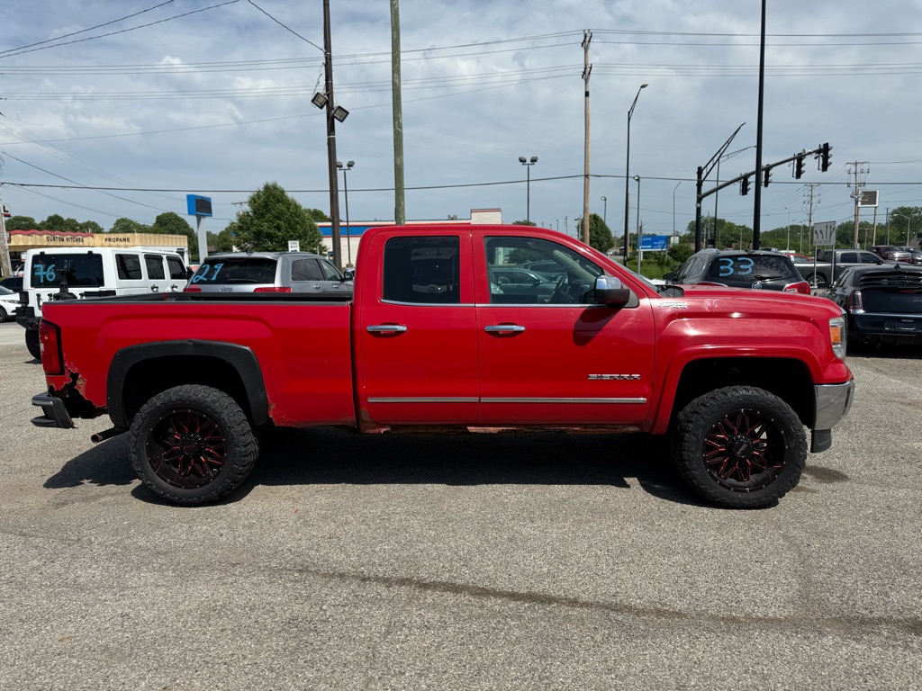 Photo 12 of this GMC SIERRA