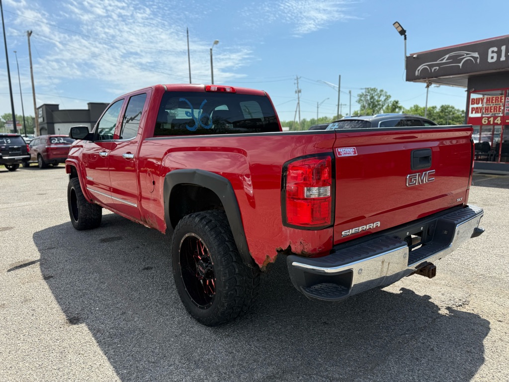 Photo 4 of this GMC SIERRA