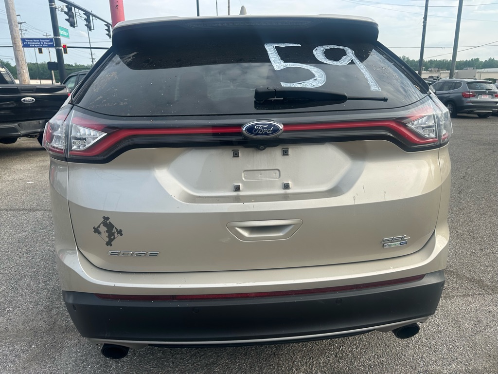 Photo 6 of this FORD EDGE