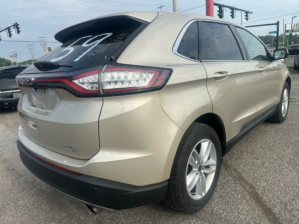 Photo 4 of this FORD EDGE