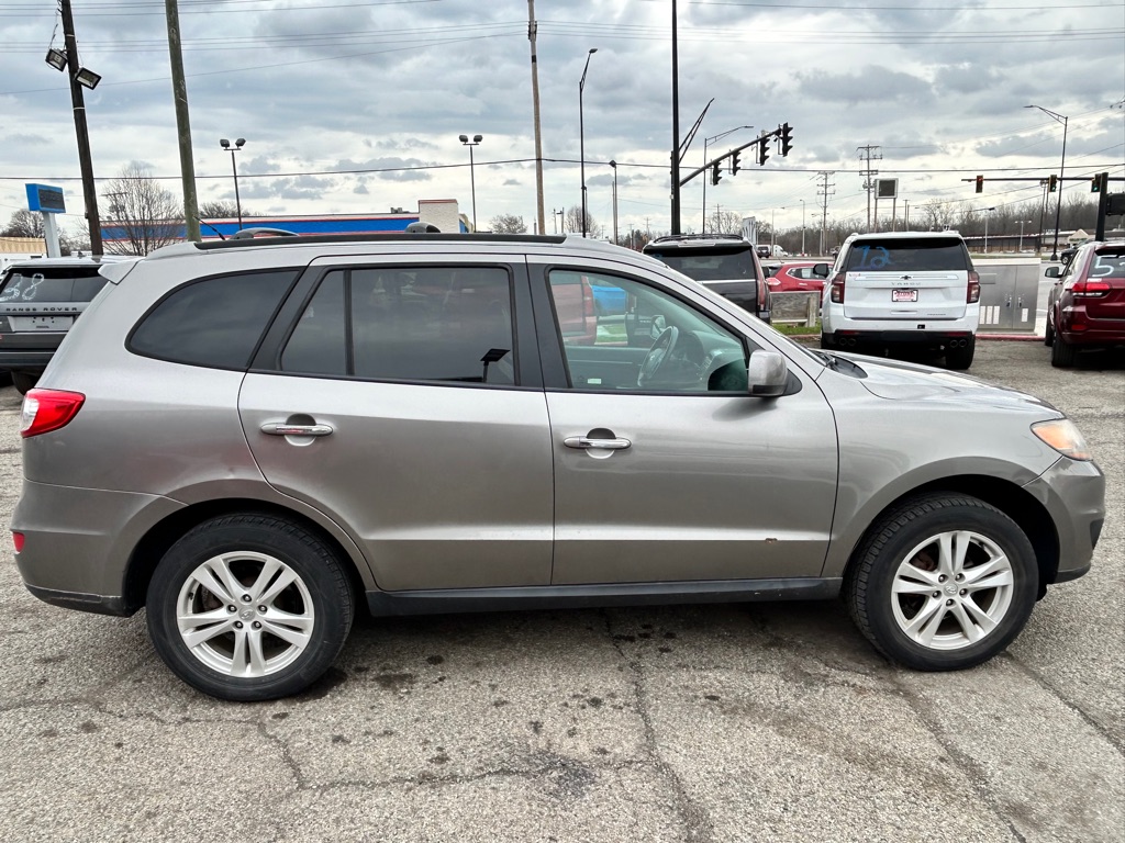 Photo 4 of this HYUNDAI SANTA FE