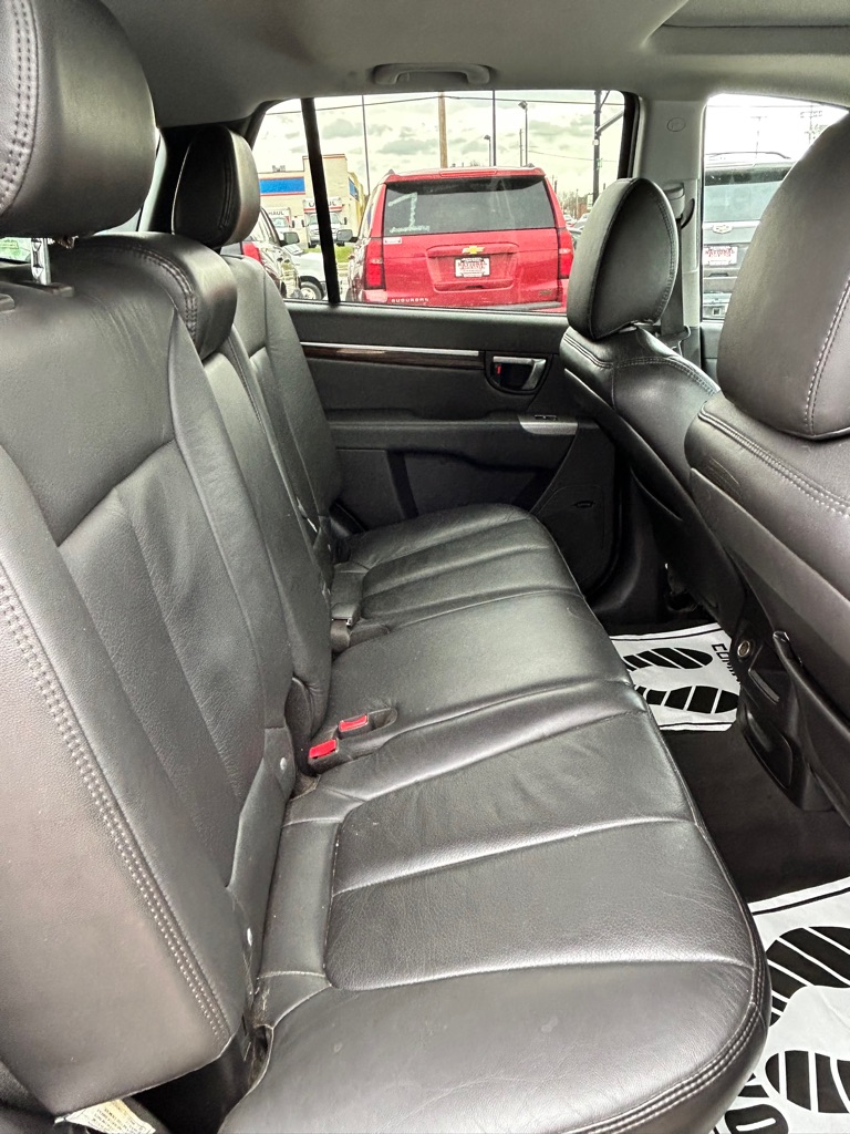 Photo 12 of this HYUNDAI SANTA FE