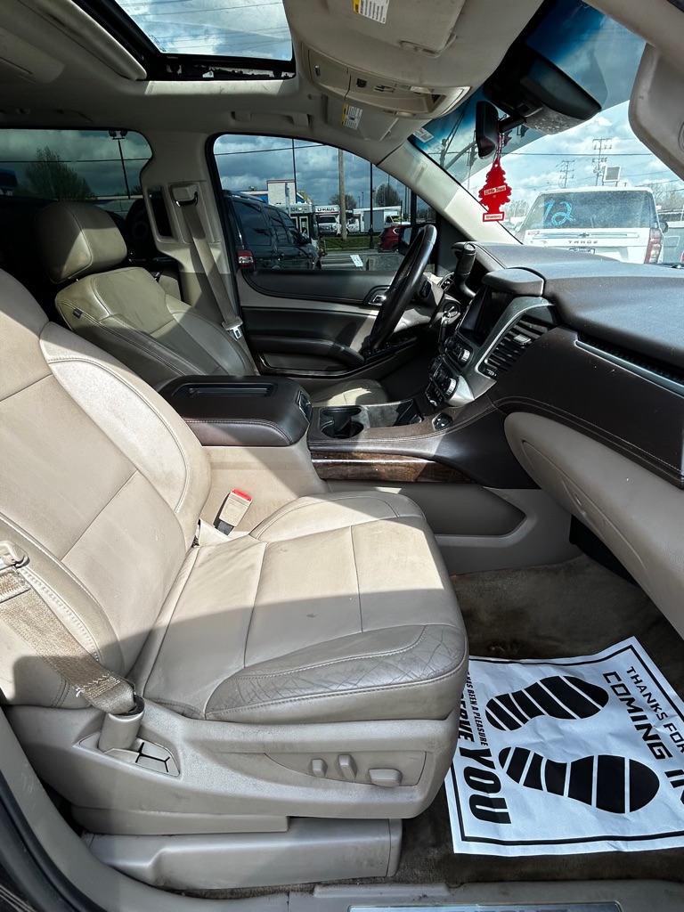 Photo 13 of this CHEVROLET SUBURBAN