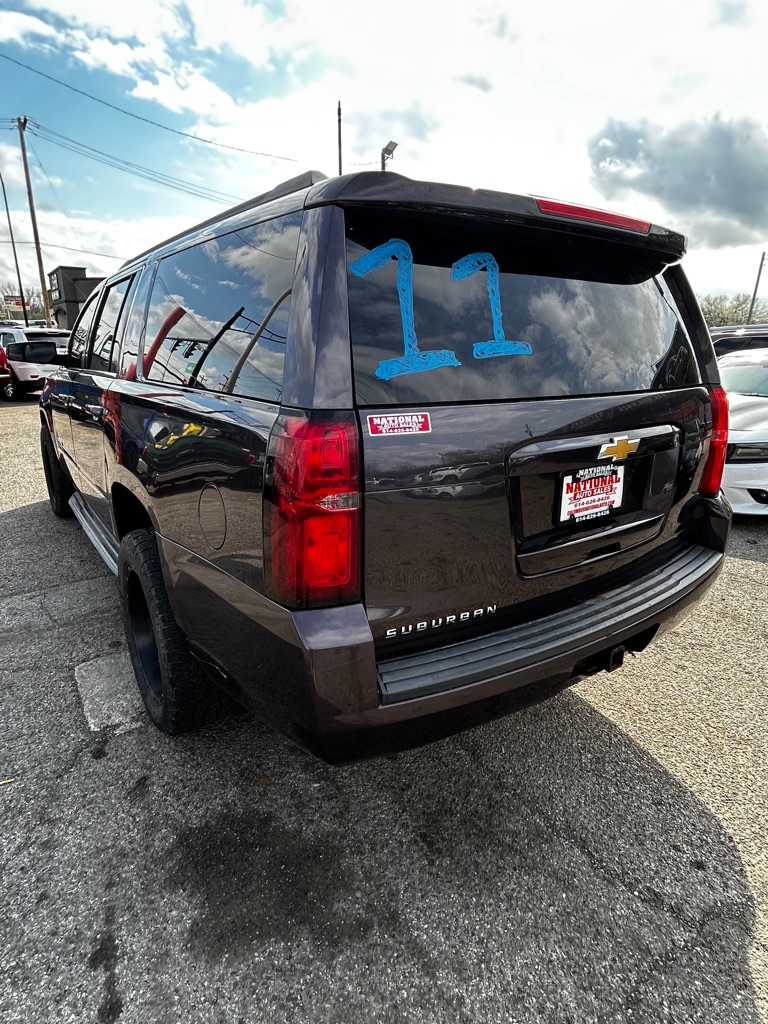 Photo 7 of this CHEVROLET SUBURBAN