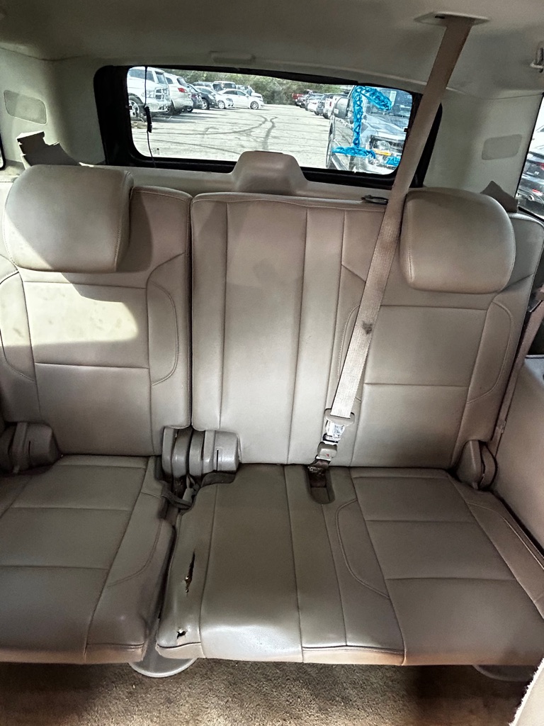Photo 12 of this CHEVROLET SUBURBAN