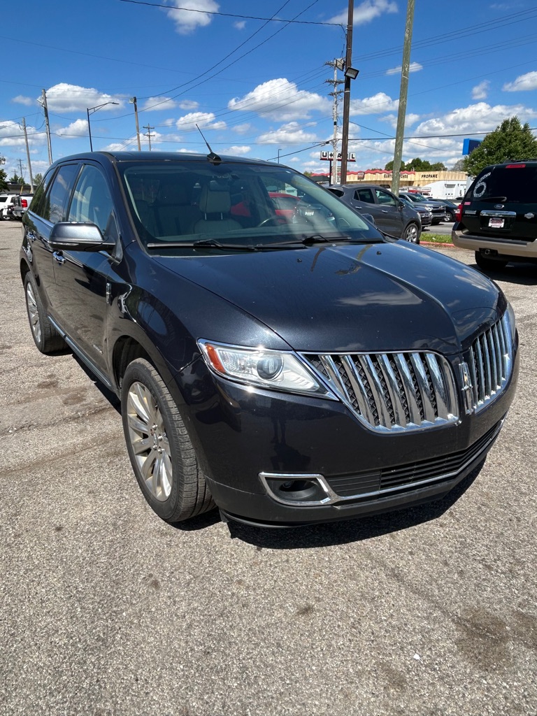 Photo 2 of this LINCOLN MKX