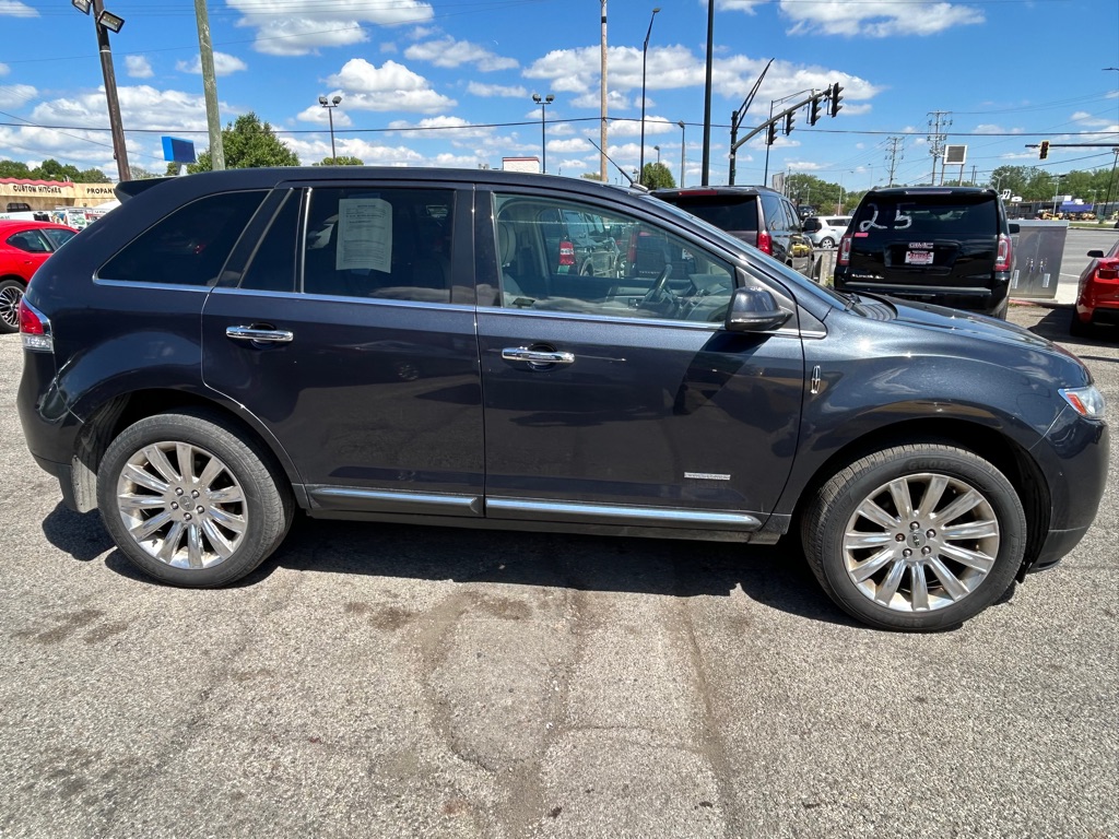 Photo 5 of this LINCOLN MKX