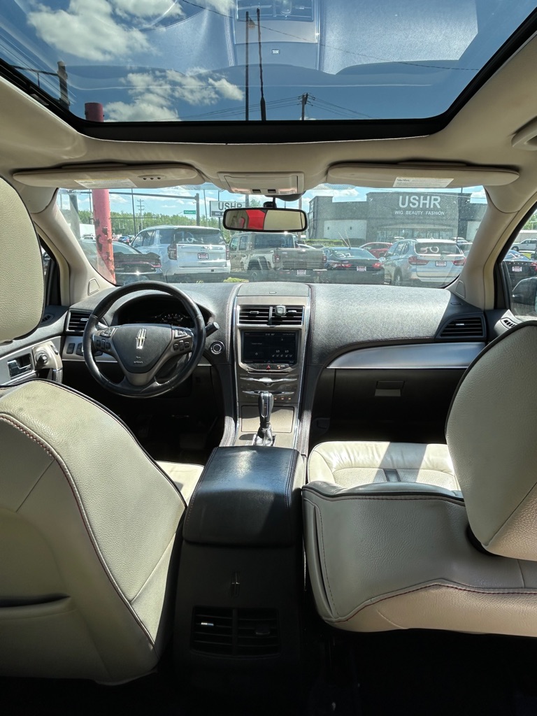 Photo 9 of this LINCOLN MKX