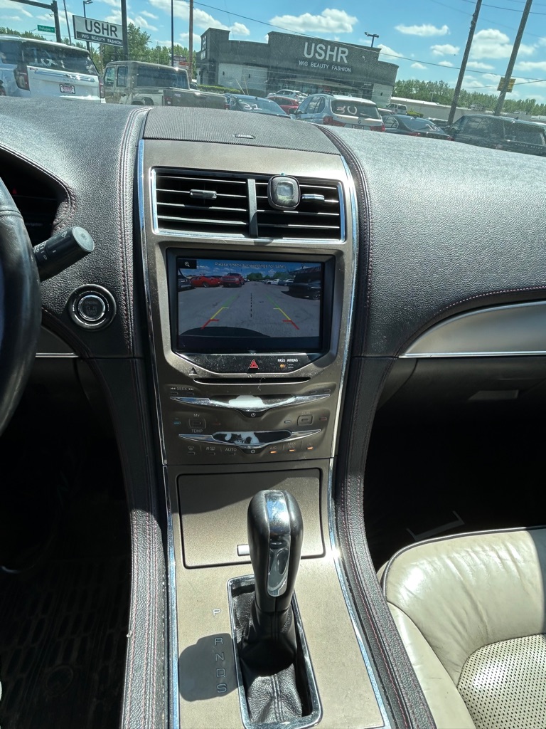 Photo 14 of this LINCOLN MKX