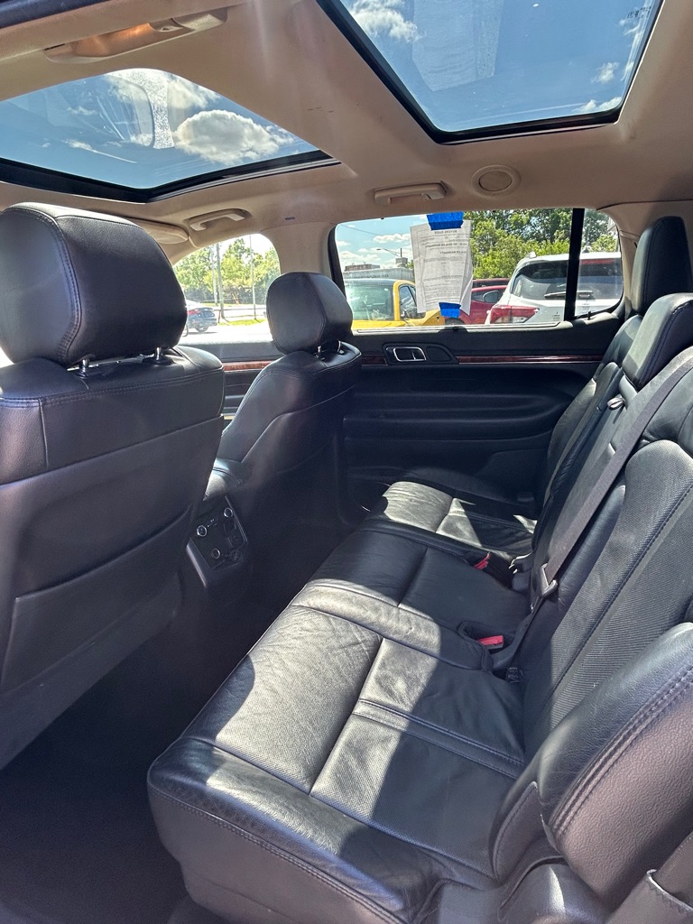 Photo 11 of this LINCOLN MKT