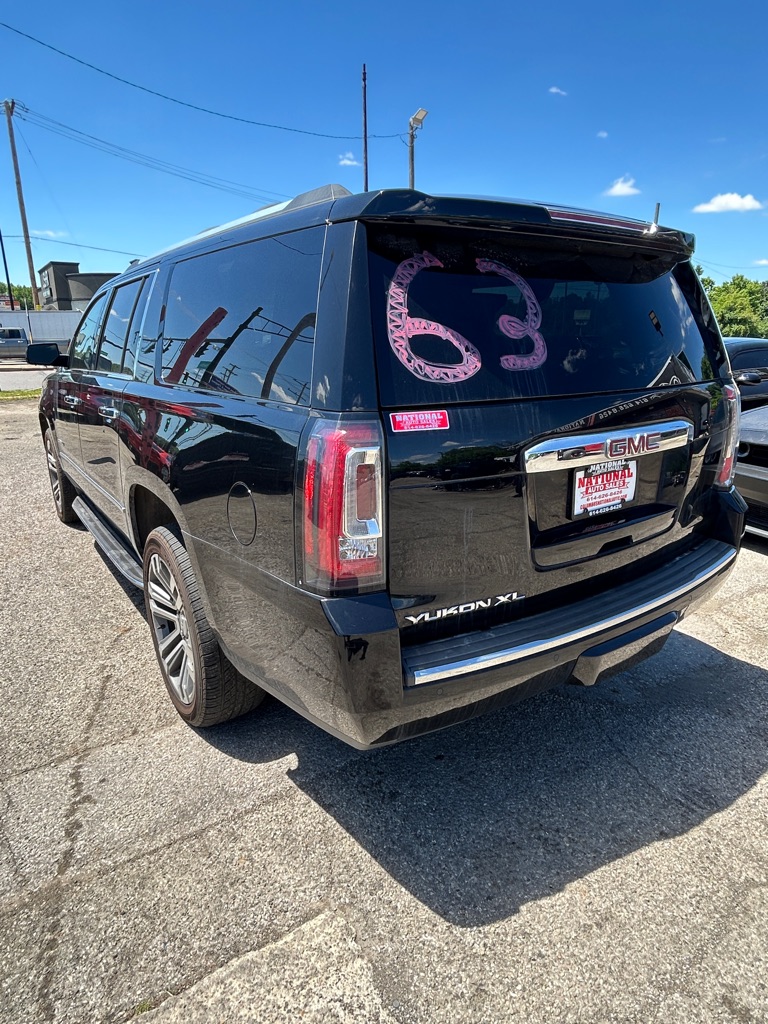 Photo 7 of this GMC YUKON XL