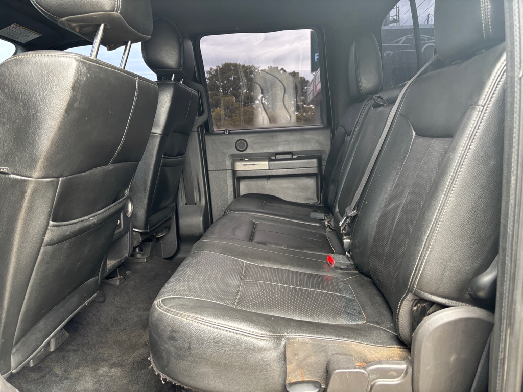Photo 16 of this FORD F350