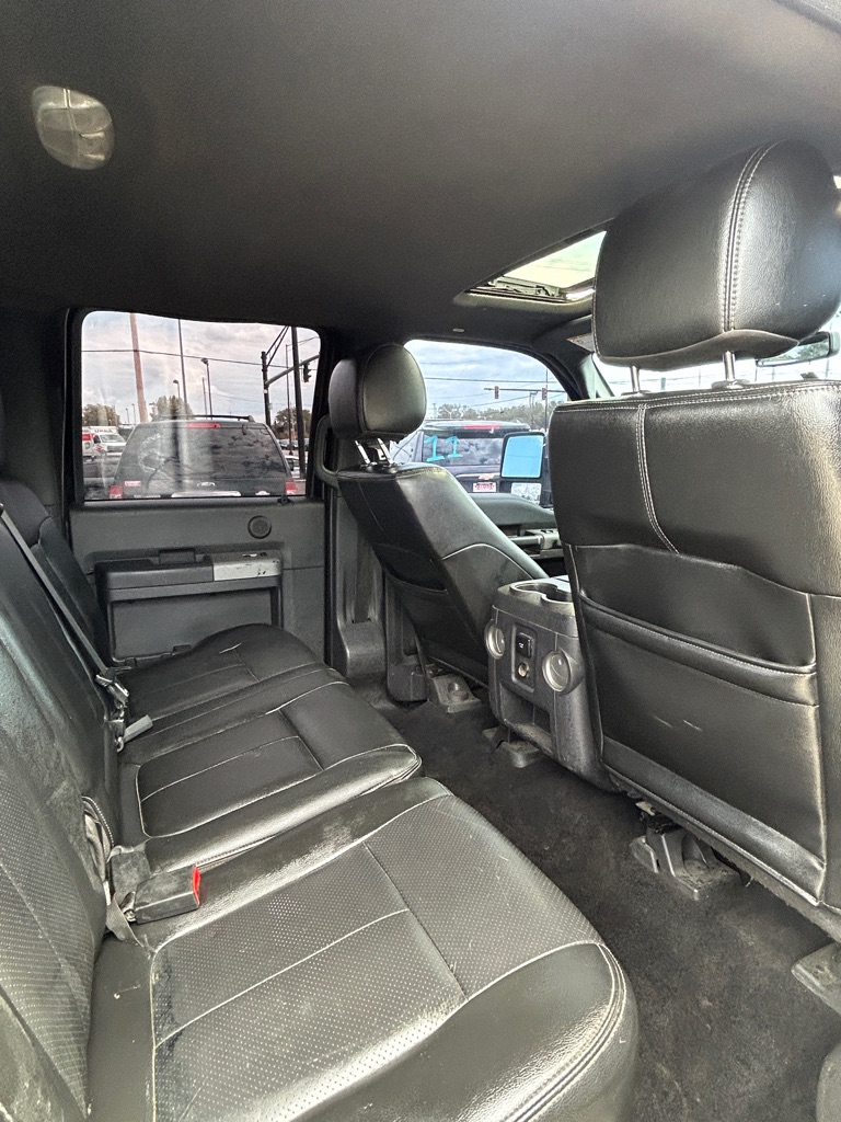 Photo 12 of this FORD F350