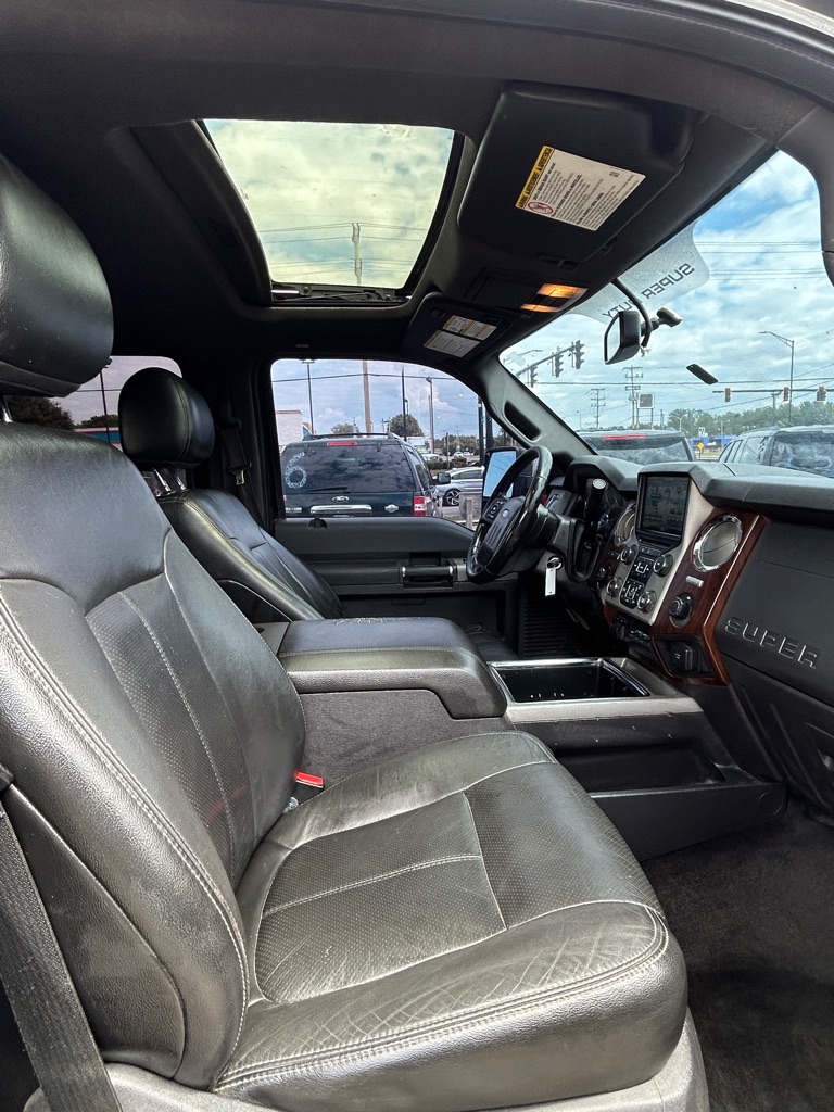 Photo 11 of this FORD F350