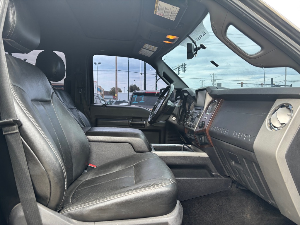 Photo 15 of this FORD F350