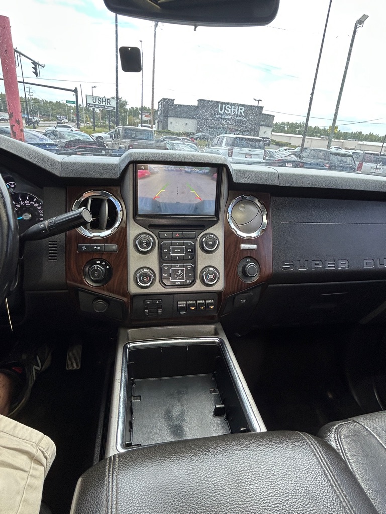 Photo 9 of this FORD F350