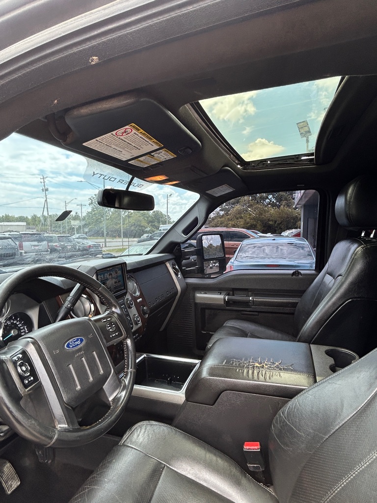 Photo 8 of this FORD F350