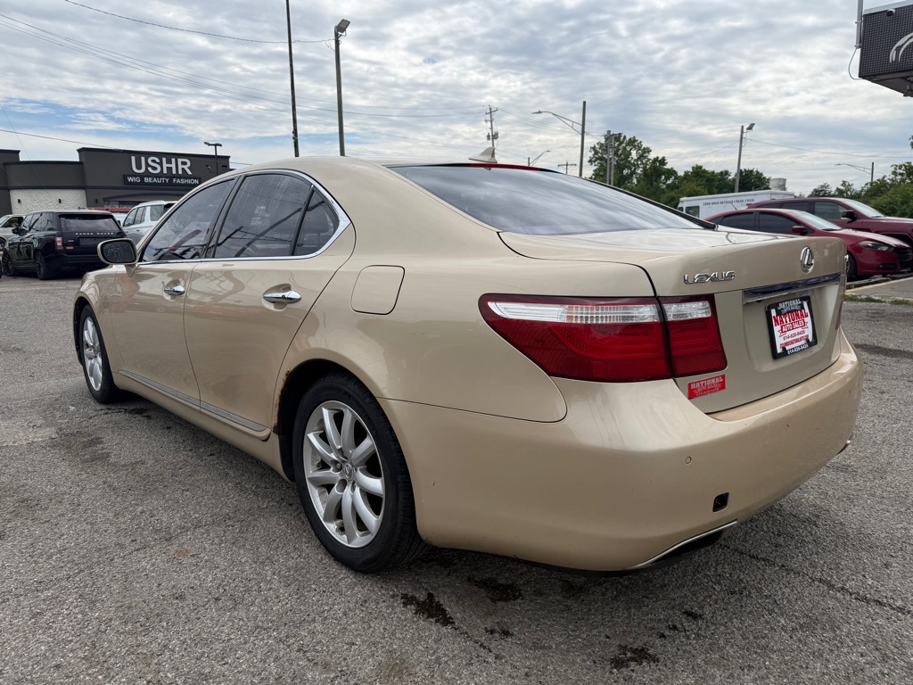 Photo 4 of this LEXUS LS