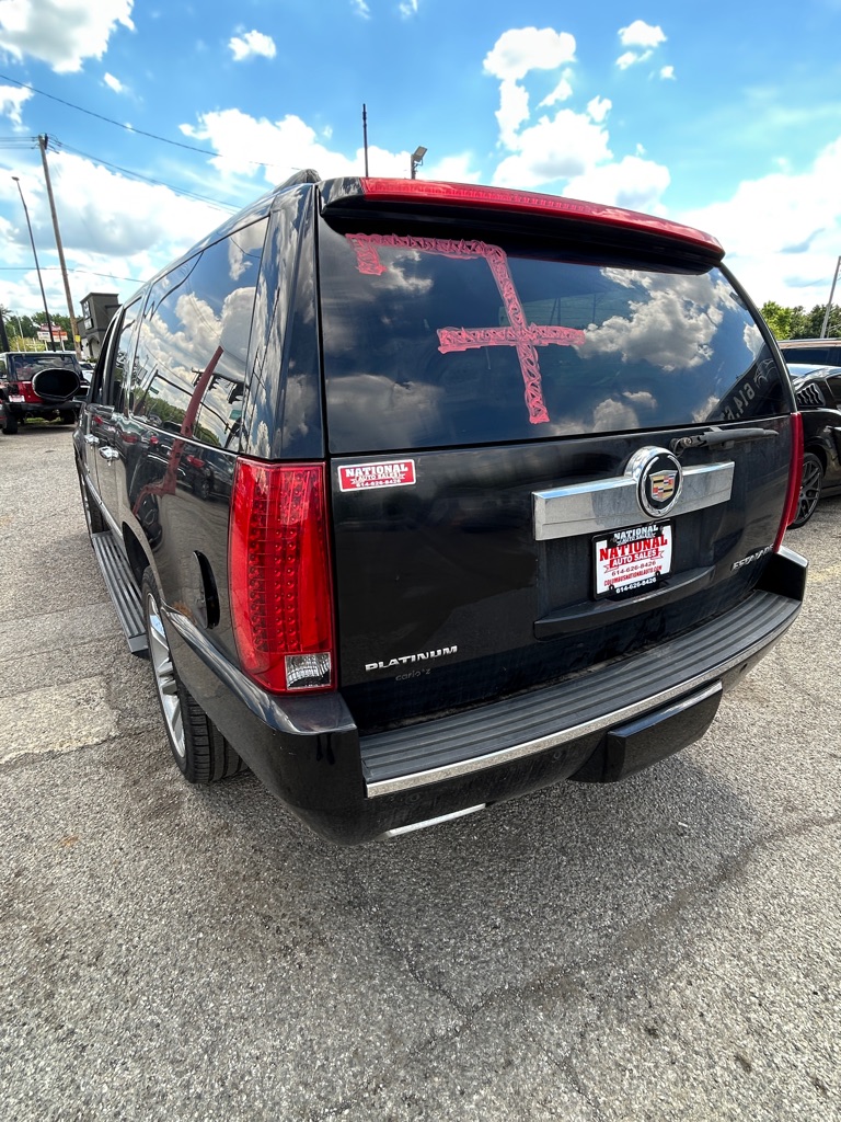 Photo 7 of this CADILLAC ESCALADE