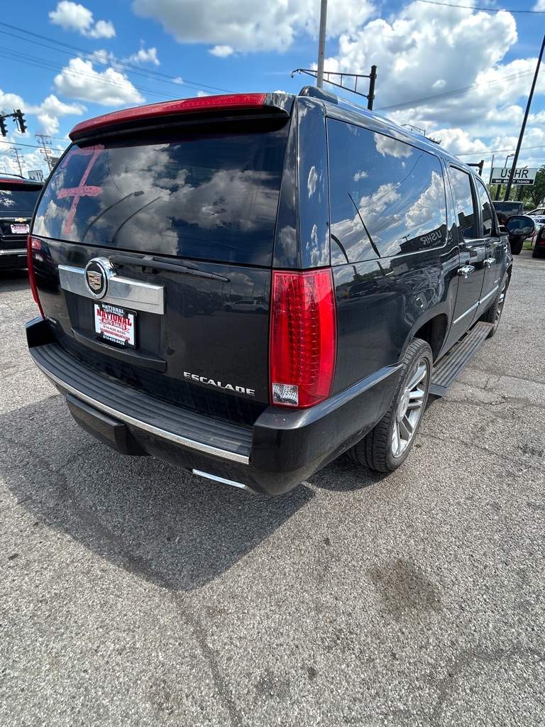 Photo 6 of this CADILLAC ESCALADE