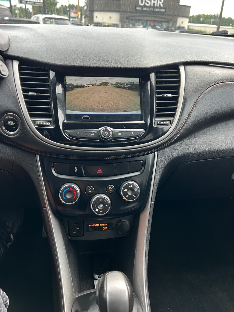 Photo 14 of this CHEVROLET TRAX