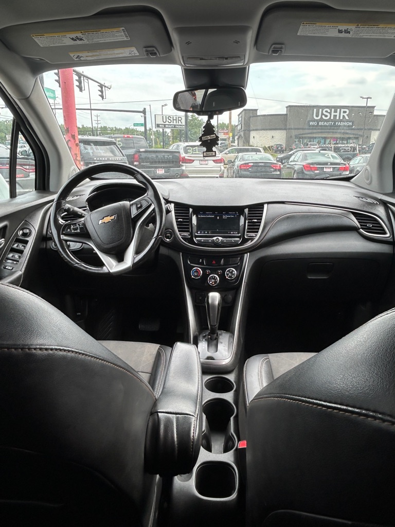 Photo 9 of this CHEVROLET TRAX