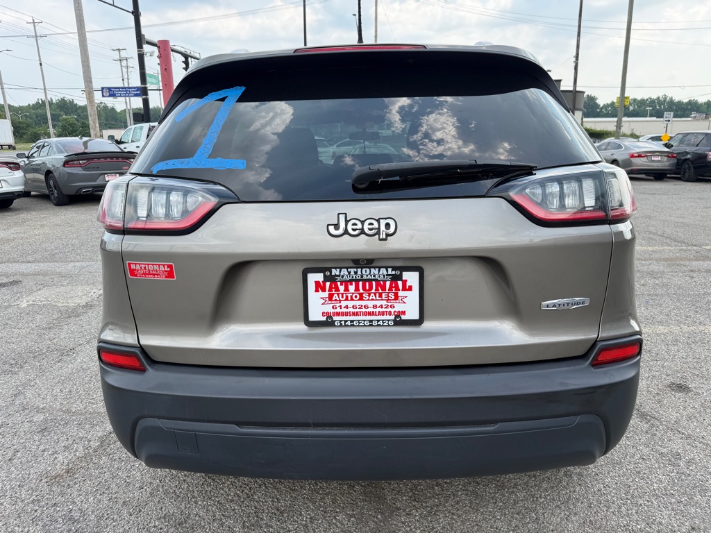 Photo 6 of this JEEP CHEROKEE