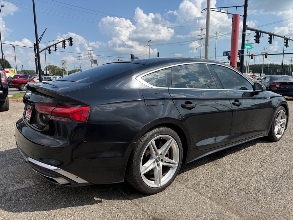 Photo 5 of this AUDI A5