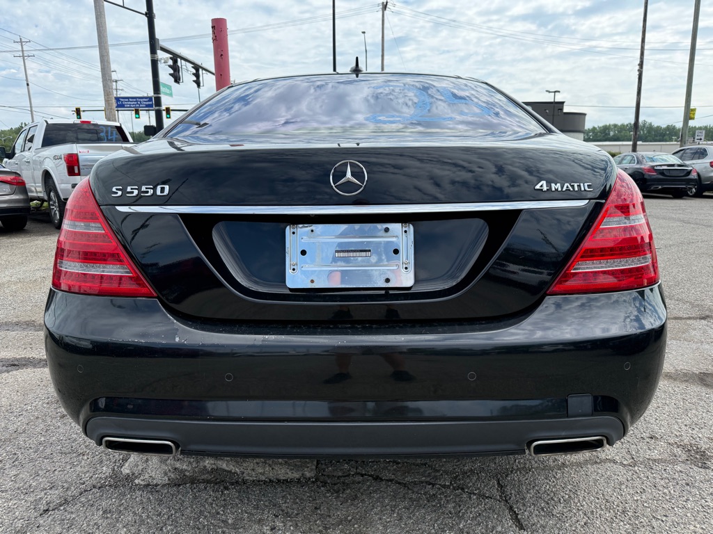 Photo 6 of this MERCEDES-BENZ S-CLASS