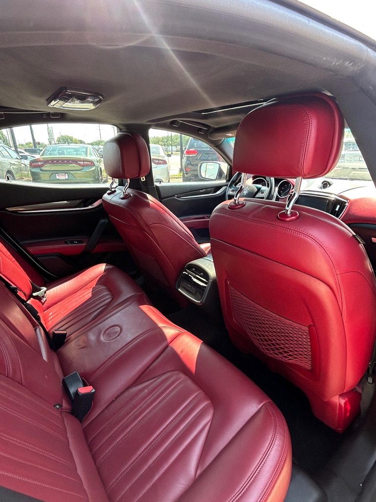 Photo 13 of this MASERATI GHIBLI