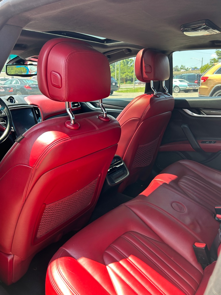 Photo 12 of this MASERATI GHIBLI
