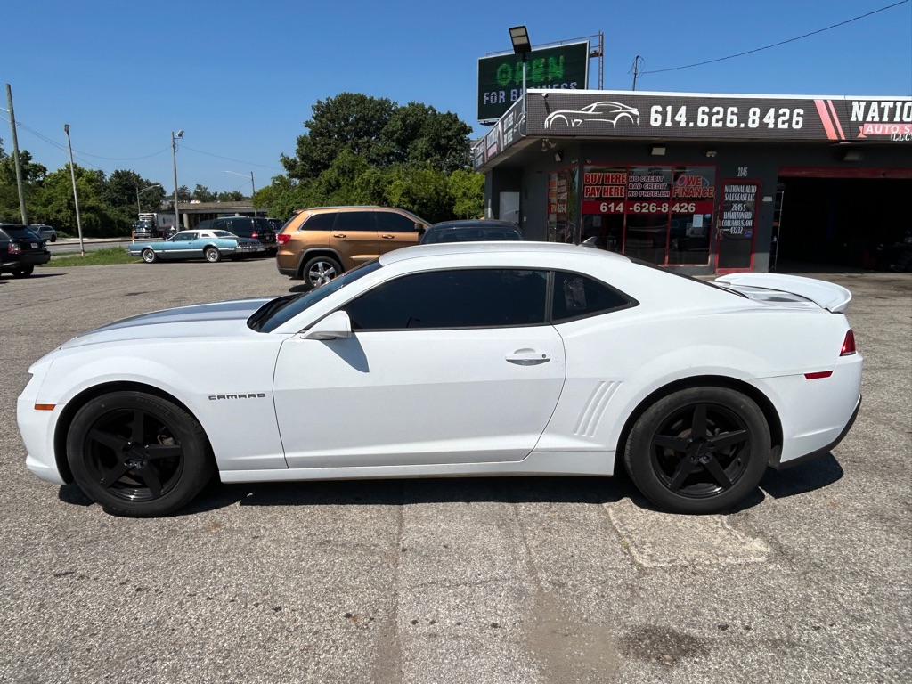 Photo 4 of this CHEVROLET CAMARO