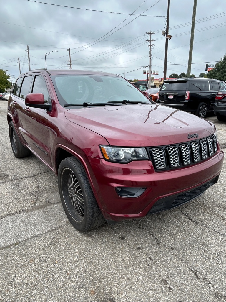 Photo 2 of this JEEP GRAND CHEROKEE