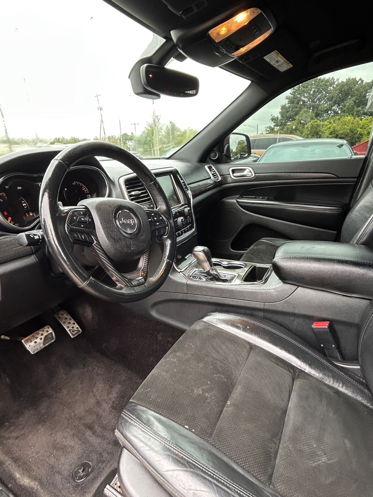 Photo 10 of this JEEP GRAND CHEROKEE