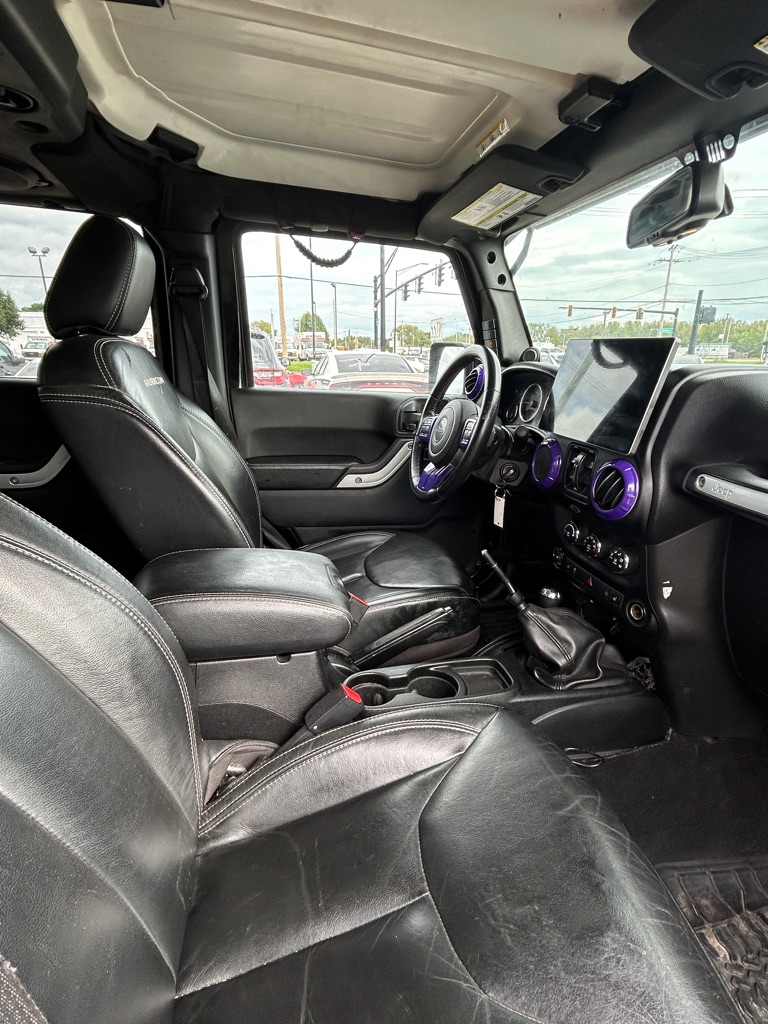 Photo 12 of this JEEP WRANGLER UNLIMI