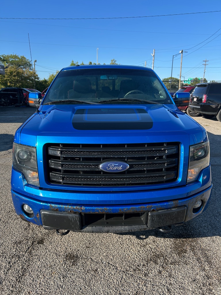 Photo 3 of this FORD F150