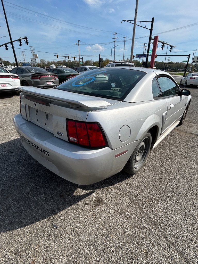 Photo 6 of this FORD MUSTANG