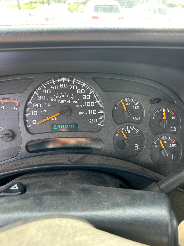 Photo 13 of this CHEVROLET SILVERADO 2500